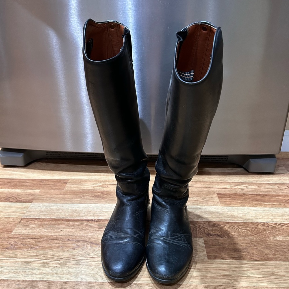 Ariat Women’s Leather Tall Black Riding Boots, Sz 8